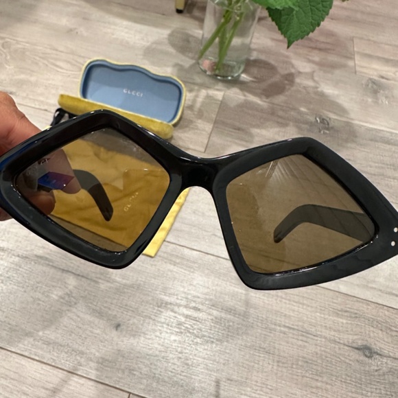 Authentic Gucci Cat Eye Sunglasses EUC main image 6